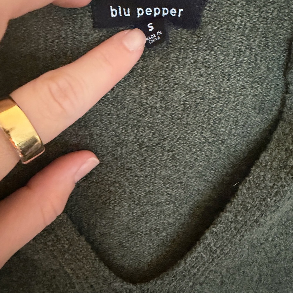 Blu Pepper Olive Knit Top